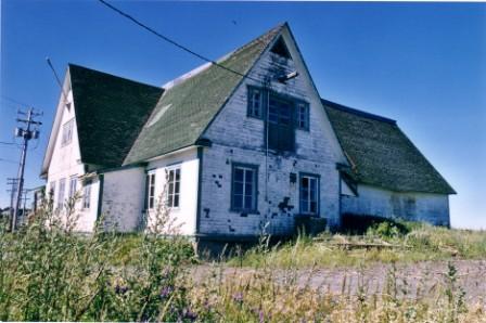 L’entrepôt frigorifique de L’Anse-au-Griffon L’entrepôt frigorifique de L’Anse-au-Griffon en 1999